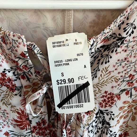 Floral Maxi Dress - Picture 5 of 11